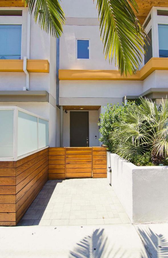Hollywood'S Suite Los Angeles Bagian luar foto