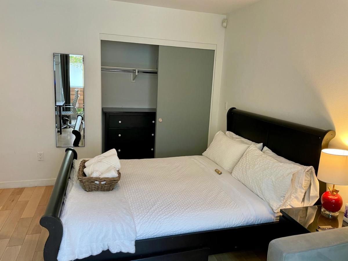 Hollywood'S Suite Los Angeles Bagian luar foto